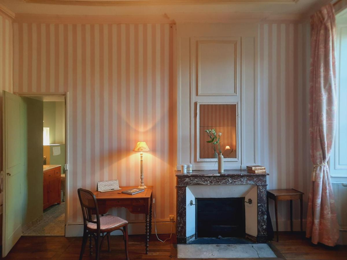 Bed and Breakfast Maison Zola Saint-Amand-Mont-Rond Zewnętrze zdjęcie