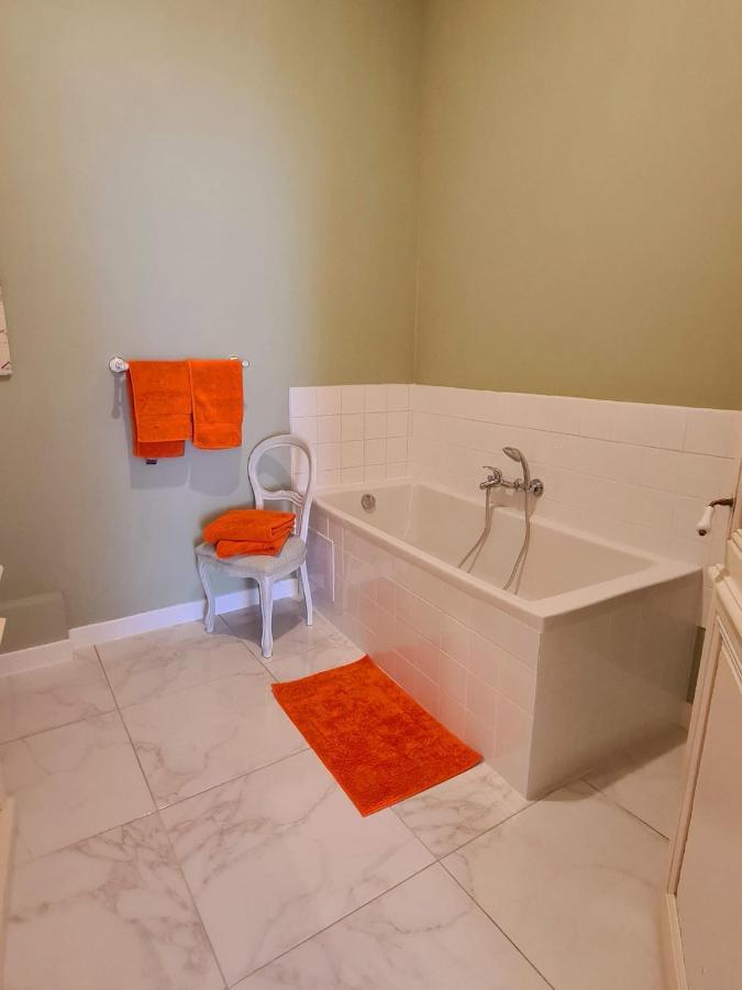 Bed and Breakfast Maison Zola Saint-Amand-Mont-Rond Zewnętrze zdjęcie